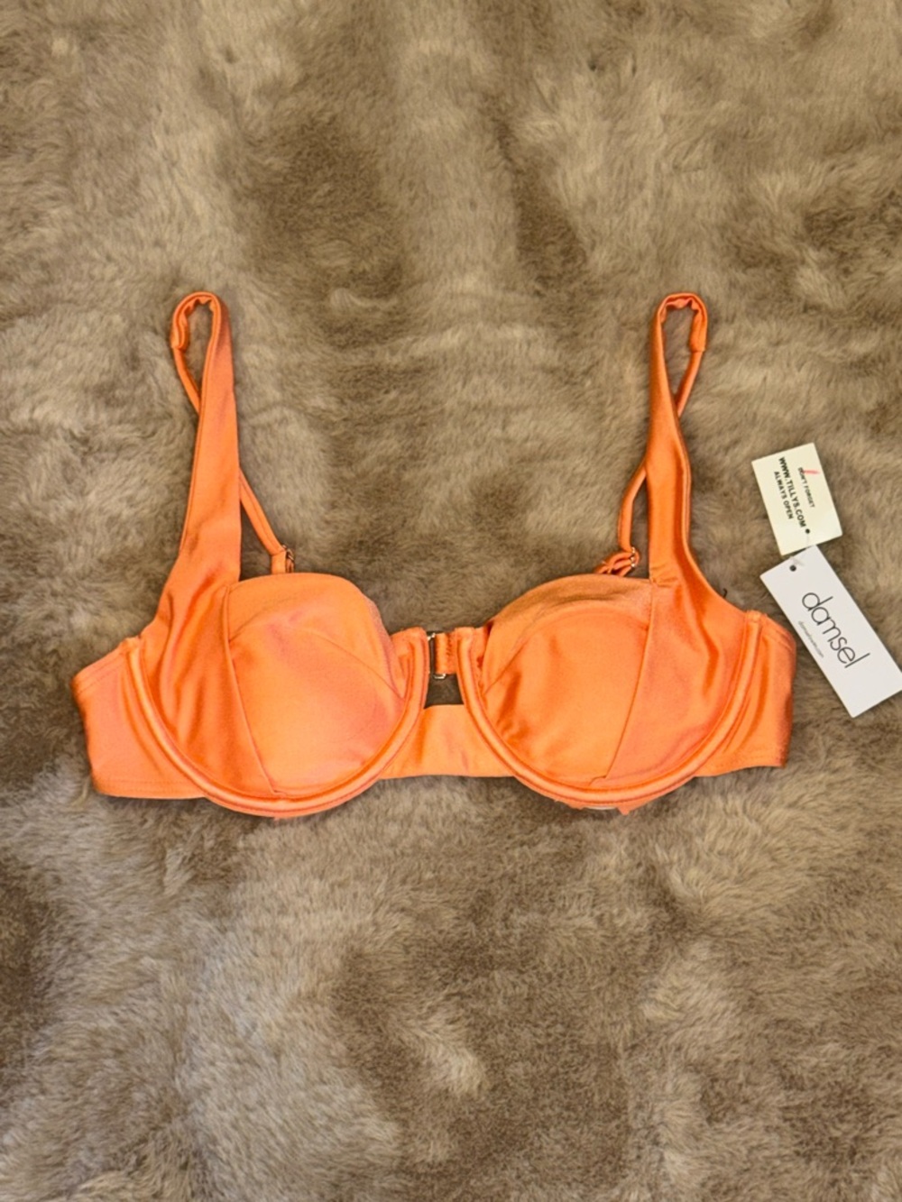 NWT Damsel Light Orange Underwire Bikini Top | Juniors Size L | Adjustable